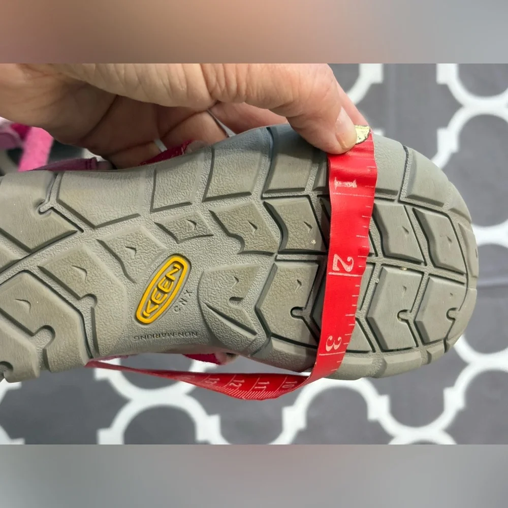Keen durable closed